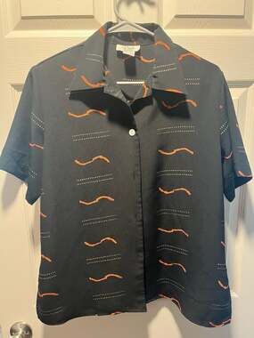 Voir Collection Vintage 100% Polyester Short Sleeve Atomic Print Blouse